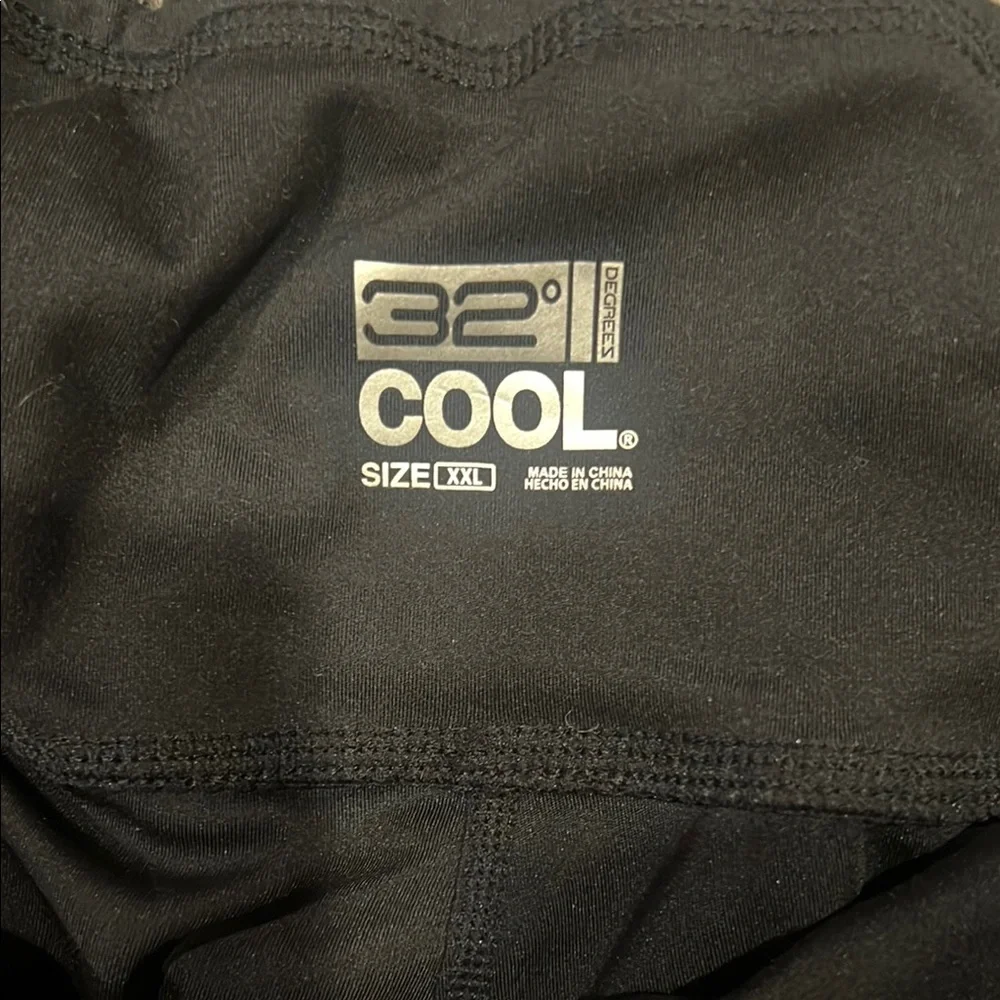 32 Degrees Cool Black Activewear - Picture 2 of 3
